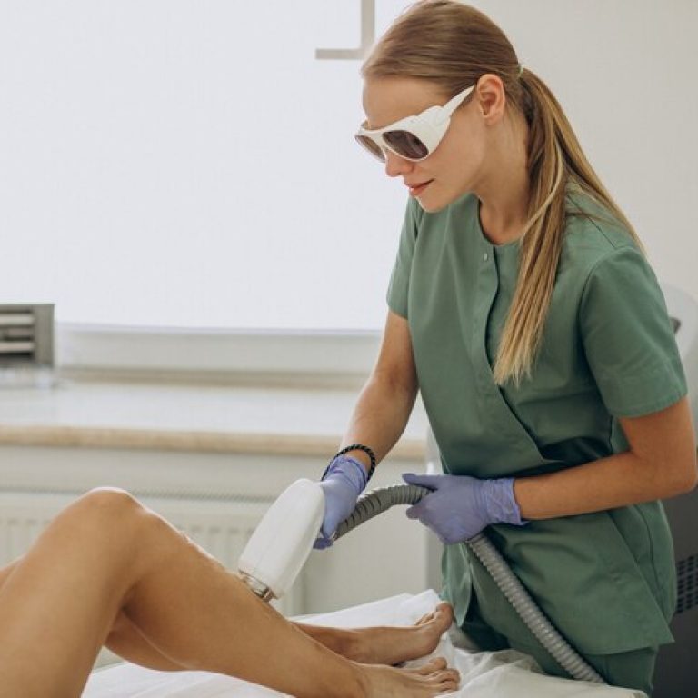 laser-epilation-hair-removal-therapy_1303-23664